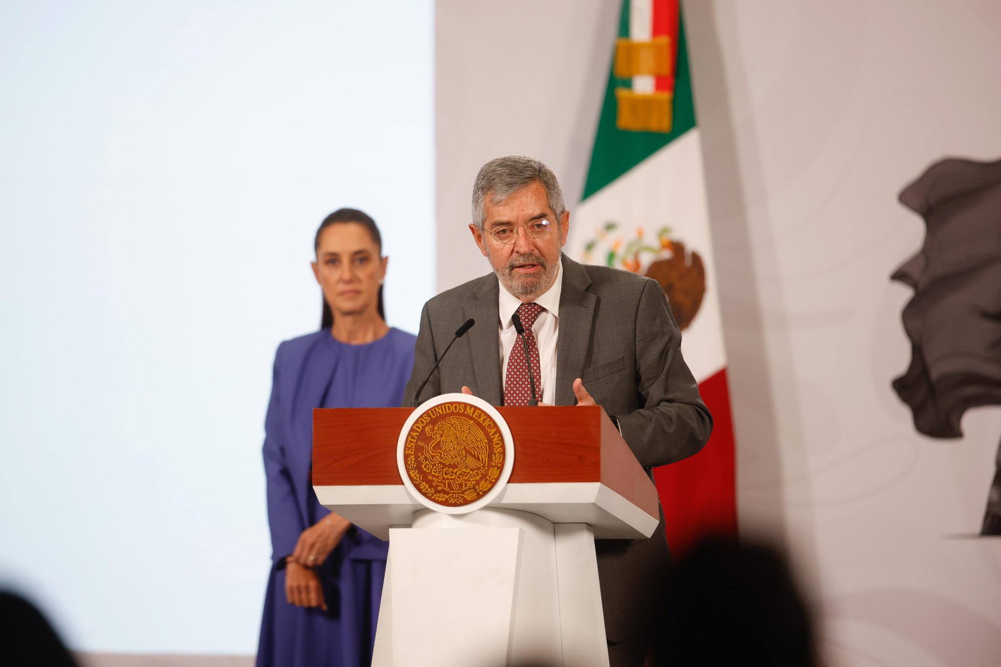 Gobierno de México releva a titulares en 15 consulados de EE.UU. y reporta 13 connacionales fallecidos bajo custodia del ICE