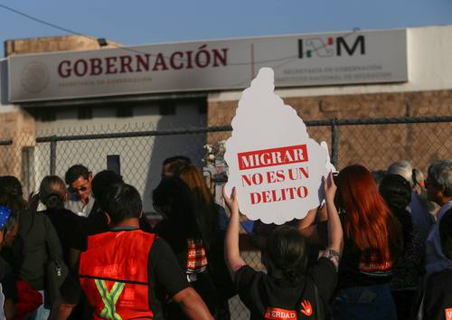 A tres años del incendio en estancia del INM, víctimas denuncian impunidad y falta de reparación integral