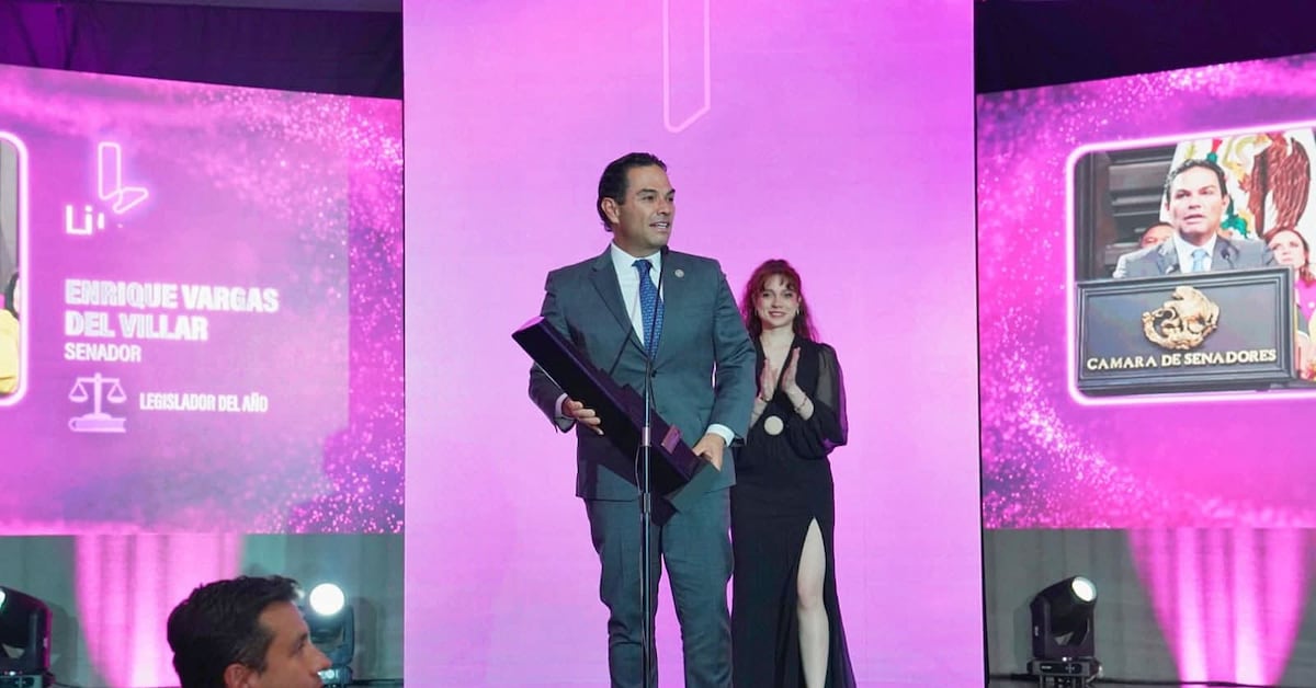 Romina Contreras y Enrique Vargas del Villar reciben Premios Lidera 2026 en Ciudad de México